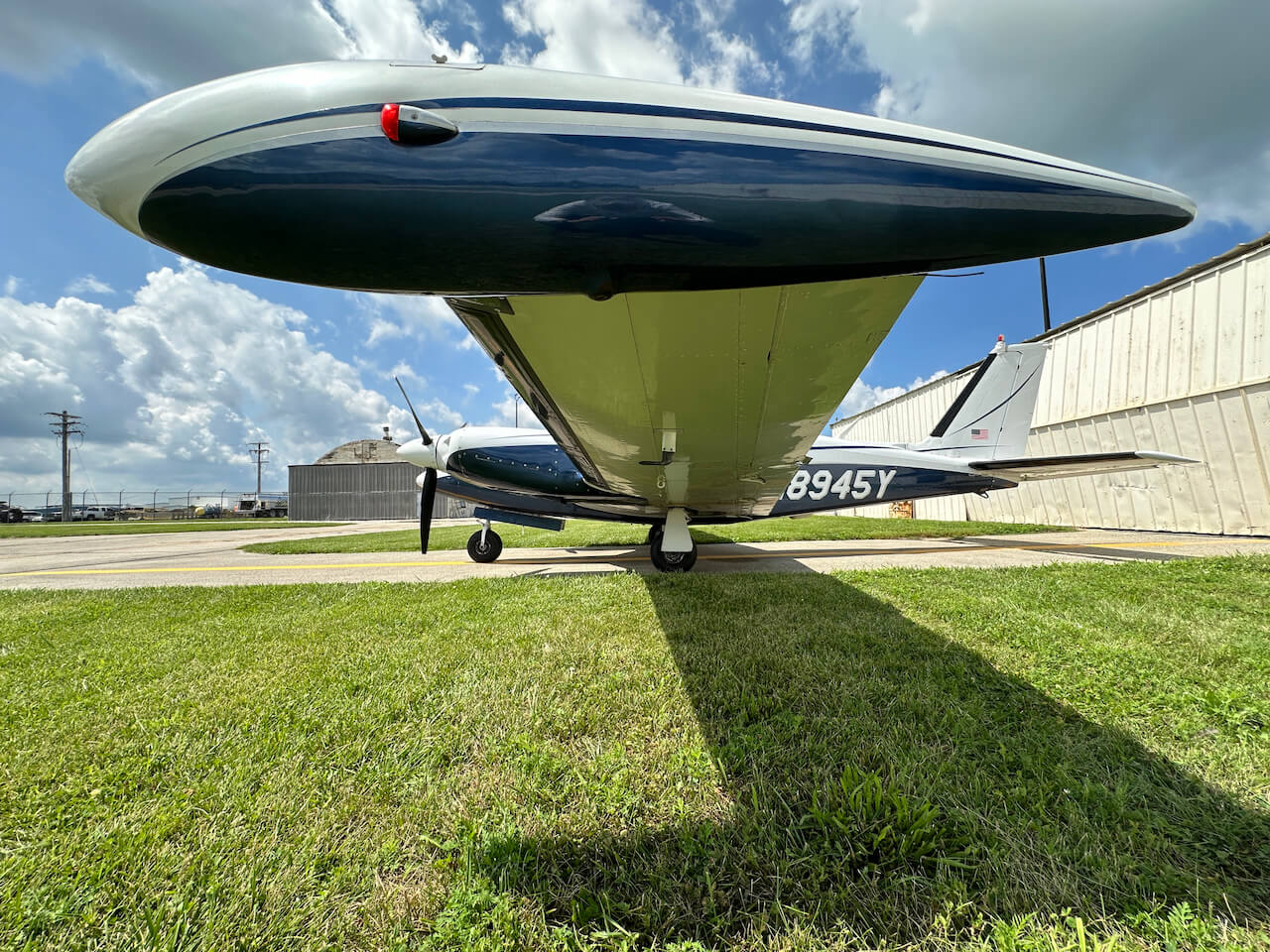 1971 Piper PA39 Twin Comanche C/R N8945Y