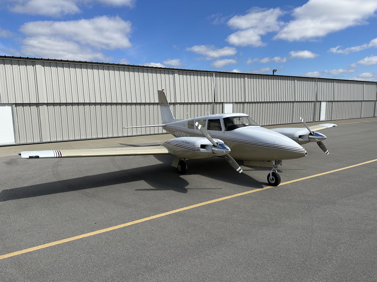 1967 Piper PA30B Twin Comanche - $128,900